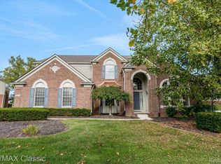 44474 White Pine Cir W, Northville, MI 48168