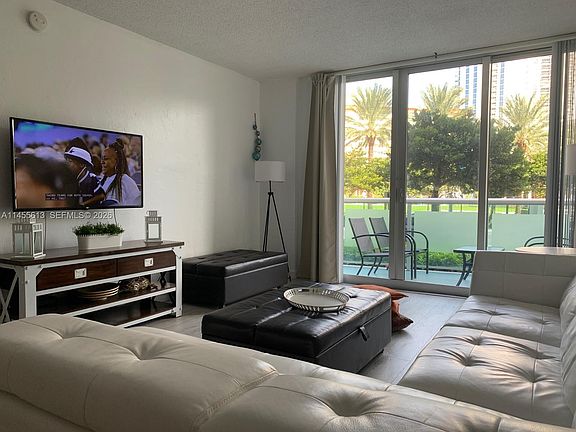 4th image of 19370 Collins Ave APT 119