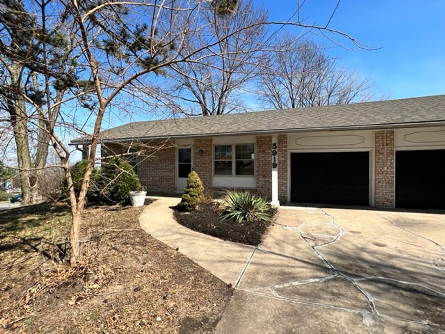 5919 Pflumm Rd, Shawnee, KS 66216 Zillow