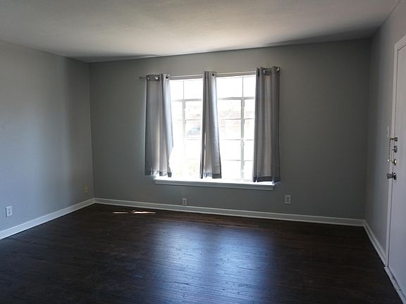 3rd image of 3701 Southmoor Ln #1E