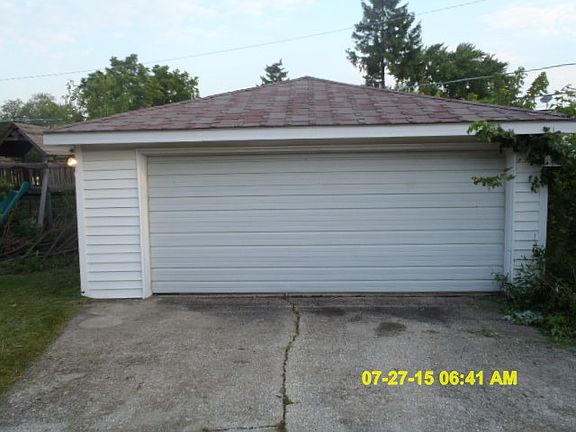 2nd image of 11130 Shakespeare St