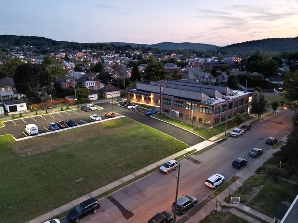 330 N Wyomissing Ave #216, Reading, PA 19607