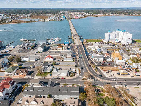 109 Caroline St Unit 209, Ocean City, MD 21842