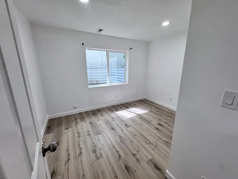 12339 S Remy Rd — Photo 34