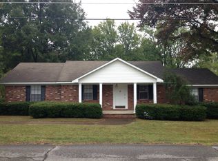 416 W Reynolds St, Pontotoc, MS 38863