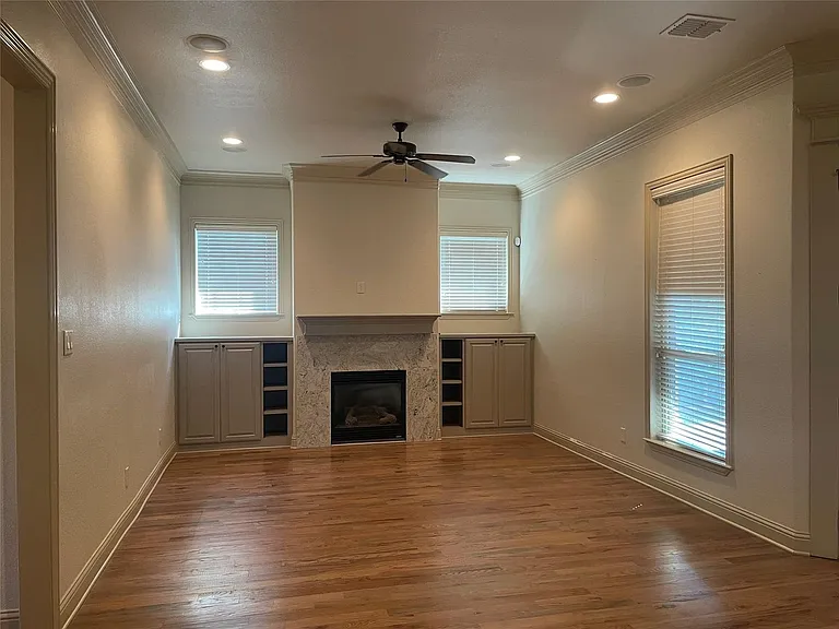 326 Harborview Dr — Photo 8