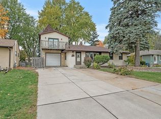 2741 Apache Rd N, North Saint Paul, MN 55109