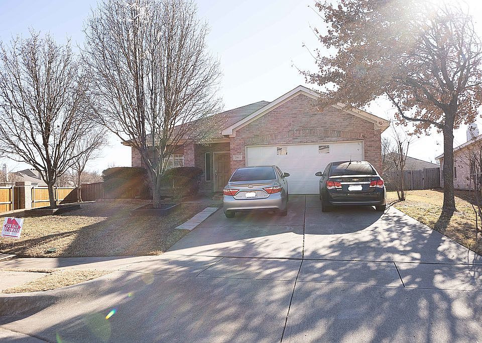 1st image of 2803 N Hampton Dr