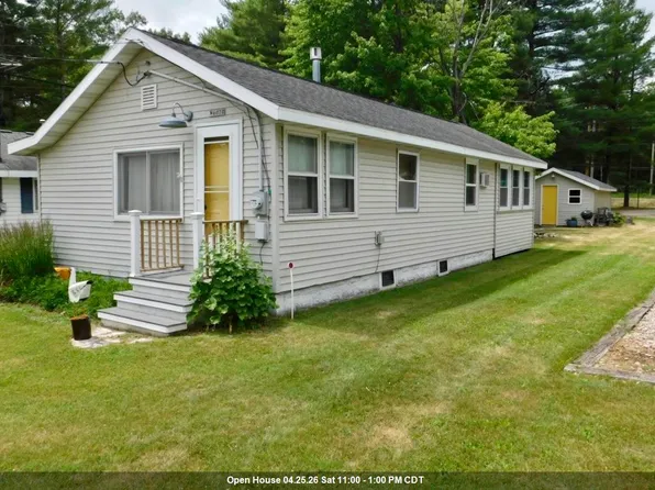 W6070 N Bay Cir, Shawano, WI 54166