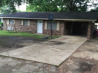 123 Lester St, Ville Platte, LA 70586