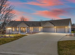 N419 Fontana Way, Appleton, WI 54915
