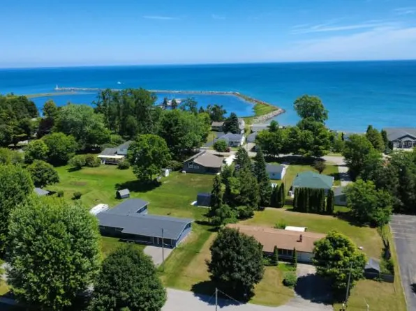 200 1st St, Harrisville, MI 48740