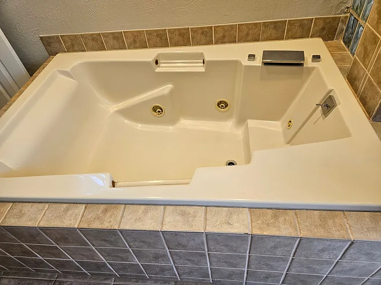 5629 E Minnesota Dr — Photo 36