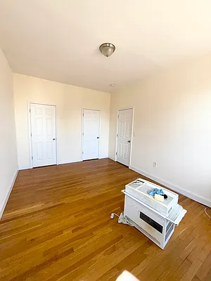 Rented by Showcase Realty | media 9