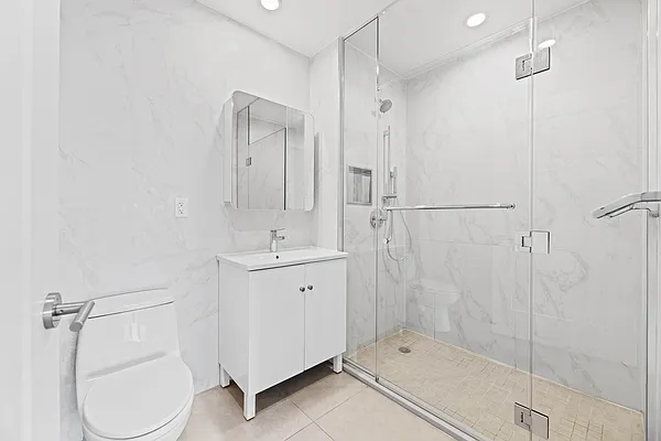 Rented by Living New York | media 38