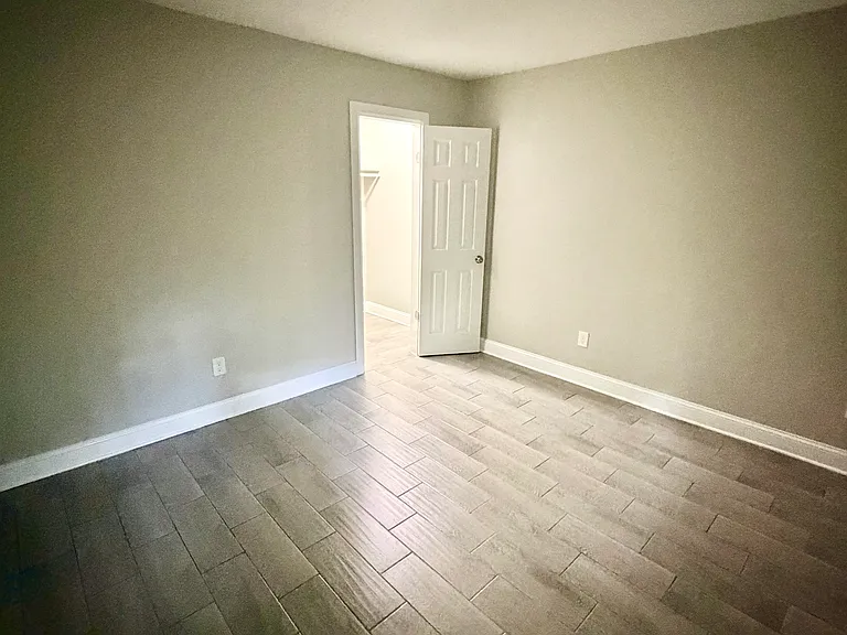 143 Sheffield Ave #4-A — Photo 8
