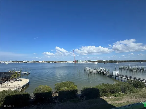 345 Mango St APT 301, Fort Myers Beach, FL 33931
