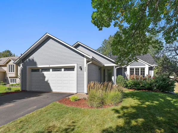 9056 Sequoia Rd, Woodbury, MN 55125
