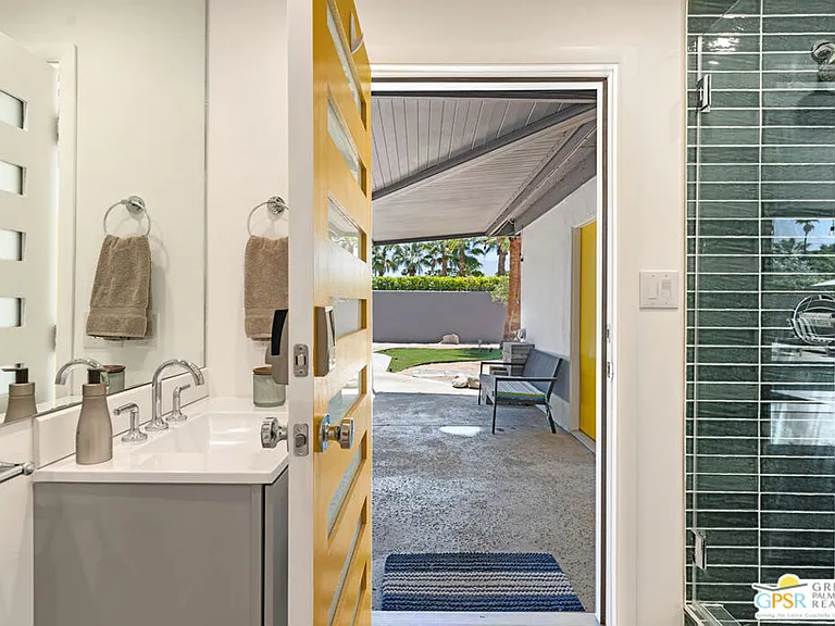 1405 E Tachevah Dr — Photo 23