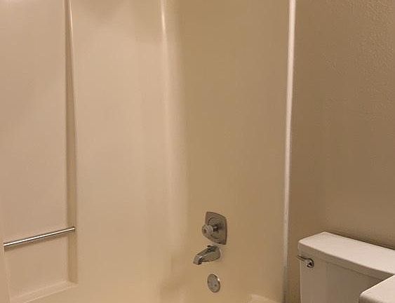 ad_photos_bathrooms_12_10222021