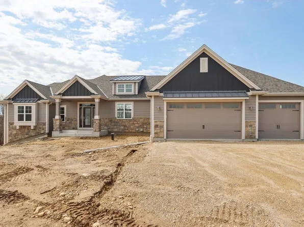 S94W22403 River Birch COURT, Big Bend, WI 53103
