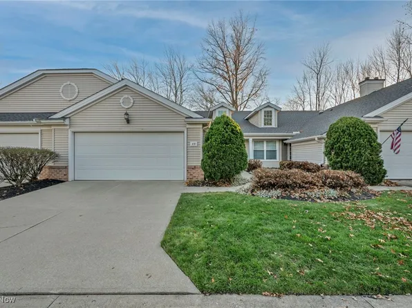 89 Community Dr, Avon Lake, OH 44012