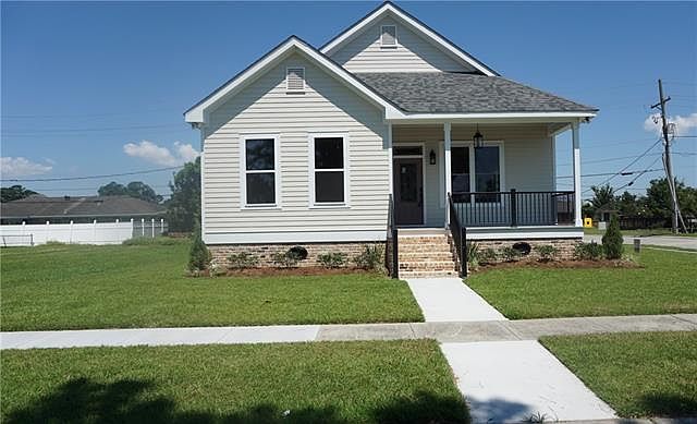 1st image of 3024 Charles Dr