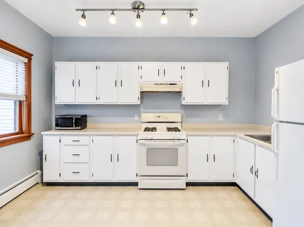 524 E 7th St #1A, Boston, MA 02127