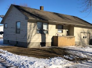 120 W 5th St, Freeman, SD 57029