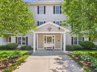 6 Stearns Ln APT 103, Merrimack, NH 03054
