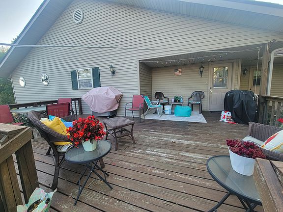 3rd image of 406 Farwell Ave