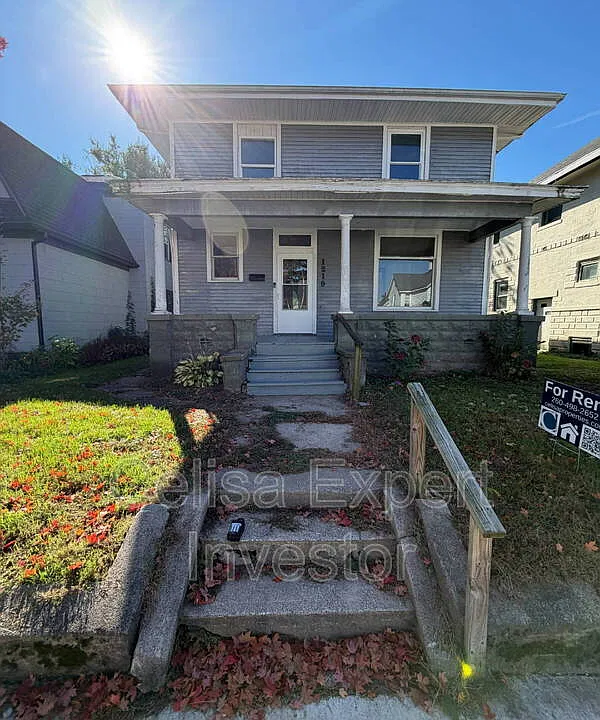 1219 Scott Ave