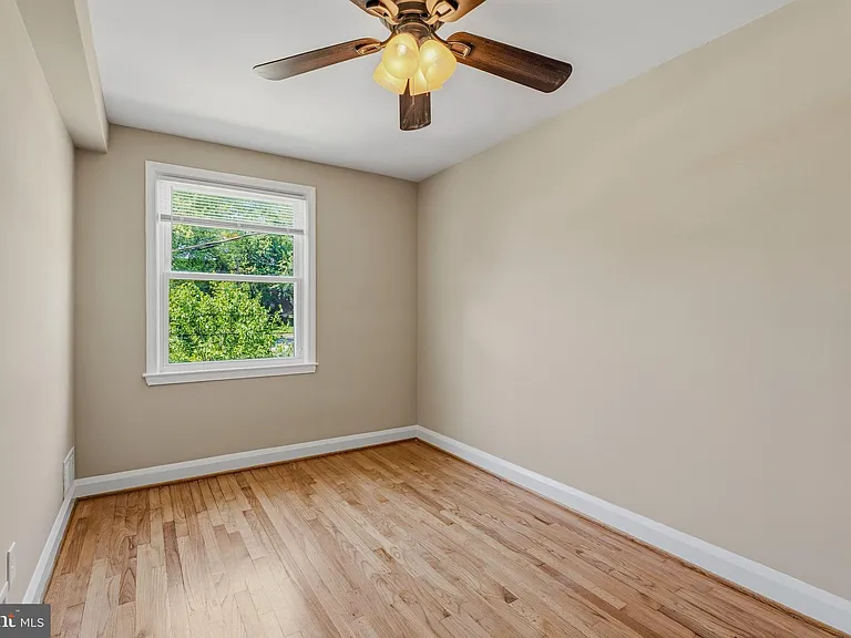 586 Lucia Ave — Photo 18