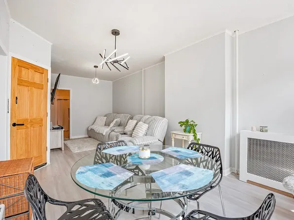 60-89 54th Street image 2 of 12