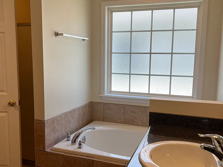 118 Pinehurst Ct — Photo 8