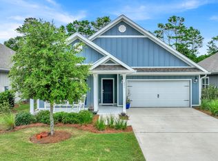 451 Lightning Bug Ln, Freeport, FL 32439