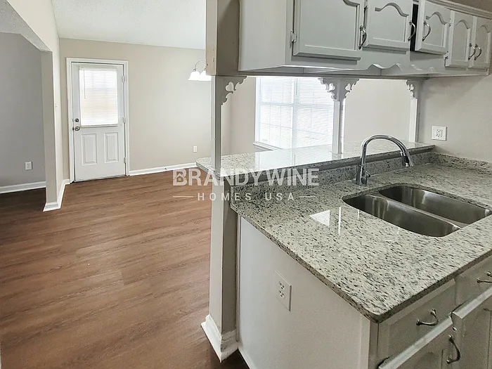 5962 Cottage Hill Dr — Photo 6
