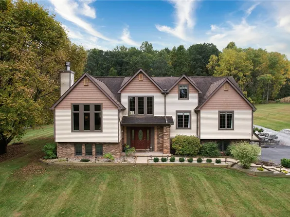 8333 Baker Rd, Bloomfield, NY 14469