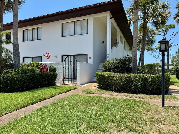 347 Barcelona Dr, Bradenton, FL 34210