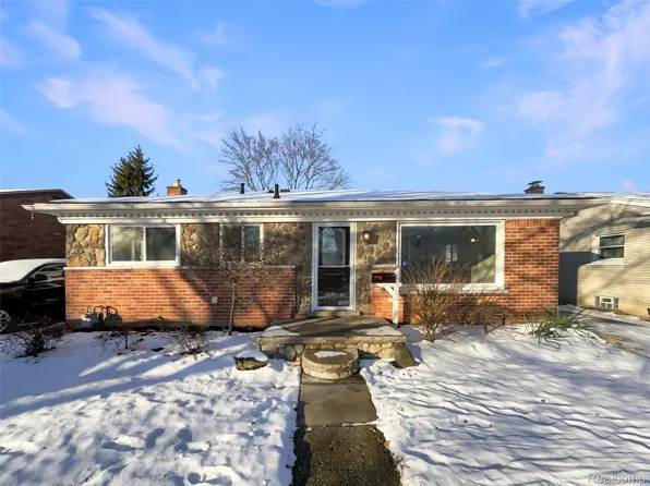 22324 Wohlfeil St, Taylor, MI 48180