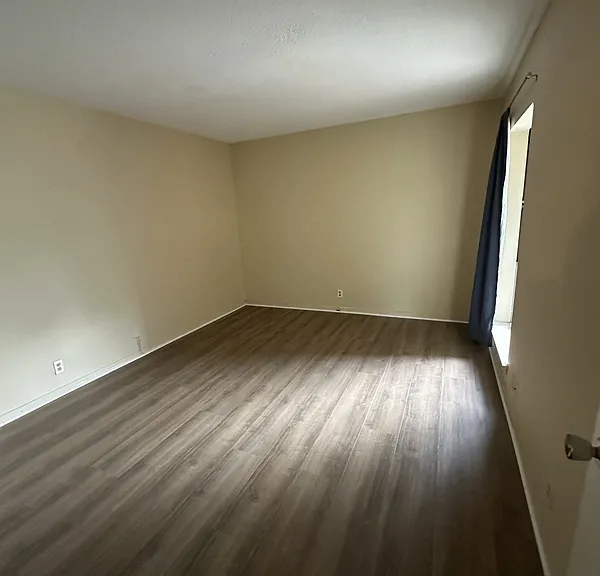 1855 Poplar Woods Cir W #1-303 — Photo 4