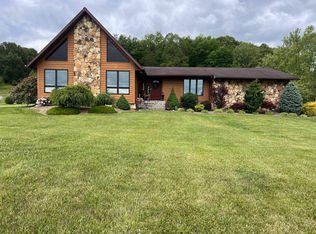 826 Yates Crossing Rd, Milton, WV 25541