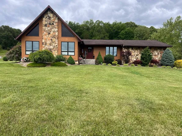 826 Yates Crossing Rd, Milton, WV 25541