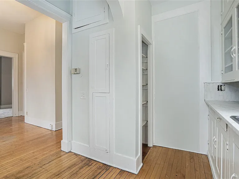 231 Paris Ave SE #4 — Photo 11