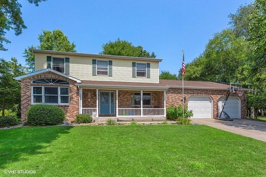 1st image of 57060 Lone Oak Ct