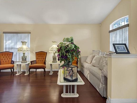 4th image of 2386 Cory Ct