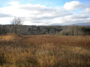 21 Gilbert Rd, Southampton, MA 01073