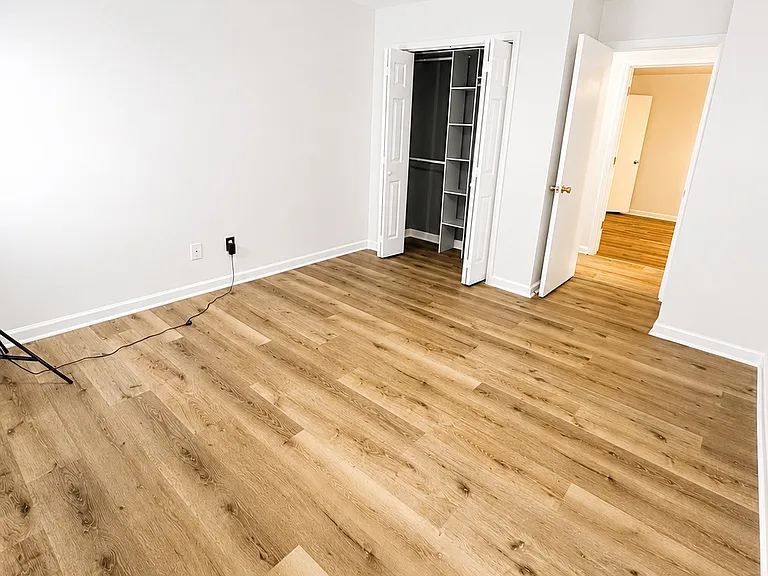 1002 Brighton Point — Photo 14