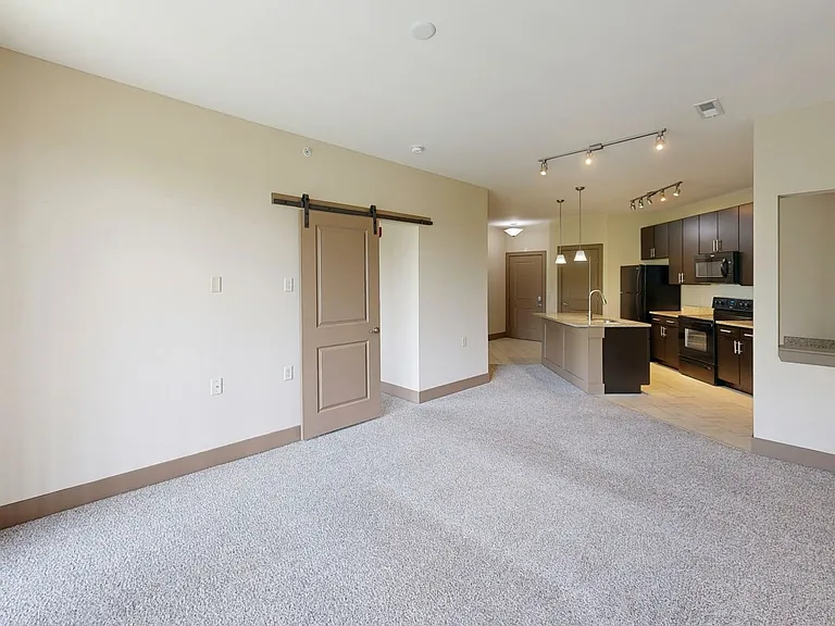 Latitude at Deerfield Crossing — Photo 72