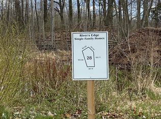 3385 Rivers Edge Dr, Saint Joseph, MI 49085